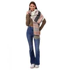 BUFANDA FRANJAS DISEÑO TRIBAL COLOR BEIGE