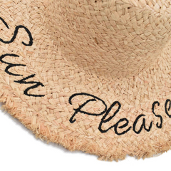 SOMBRERO PAMELA DE PAJA DETALLE DE LETRAS BORADADAS