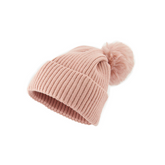 GORRO TEJIDO CON MAXI POMPÓN PALO DE ROSA