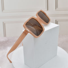 LENTES SILUETA CUADRADA PARA DAMA BEIGE