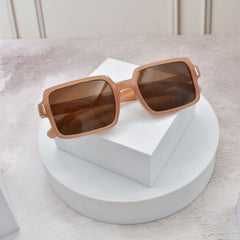 LENTES SILUETA CUADRADA PARA DAMA BEIGE