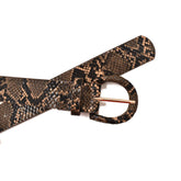 CINTURÓN TEXTURA VÍBORA HEBILLA FORRADA