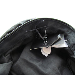 BOINA TEXTURA PIEL HEBILLA PLATA COLOR NEGRO