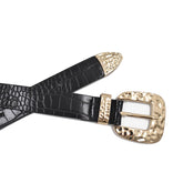 CINTURÓN TEXTURIZADO NEGRO PUNTA DORADA.