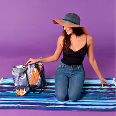 BOLSA DE PLAYA CON MONEDERO INCLUIDO