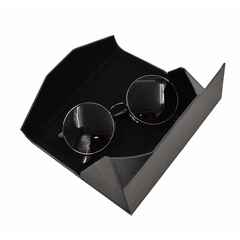 ESTUCHE PARA LENTES PLEGABLE GRIS.