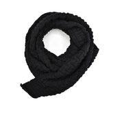 BUFANDA TEJIDA NEGRA CON CORTE DIAGONAL