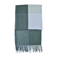 BUFANDA A CUADROS VERDE CON BARBAS