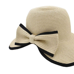 SOMBRERO VISERA BEIGE DETALLE DE MOÑO