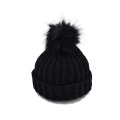 GORRO CON PATRÓN EN VERTICAL NEGRO