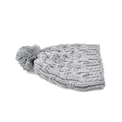 GORRO TEJIDO CLÁSICO CON POMPÓN ESTAMBRE GRIS