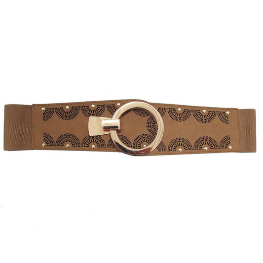 Adorn | Cinturón elástico camel ancho, hebilla circular dorada y detalle corte láser
