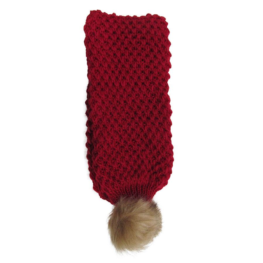 Bufanda básica tejida roja, con pompones.