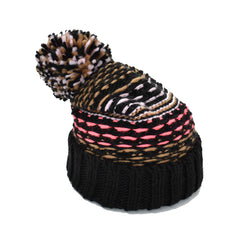 Gorro tejido invernal coor negro, pompón multicolor, mujer.