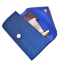 BOLSO CLUTCH AZUL.